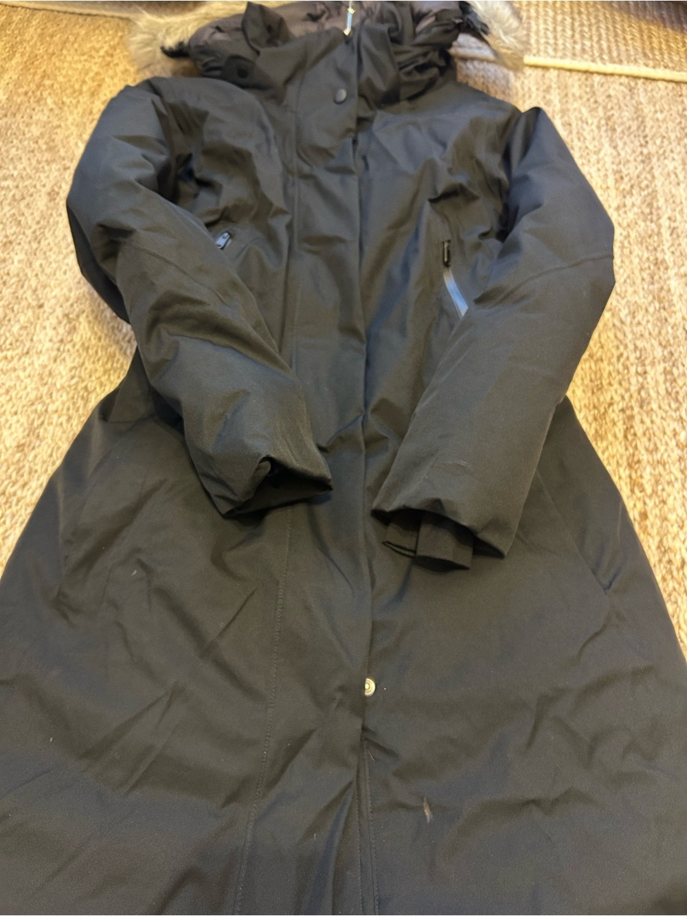 Athleta womans Black Long Winter Parka Jacket - Hooded, 70 percent down